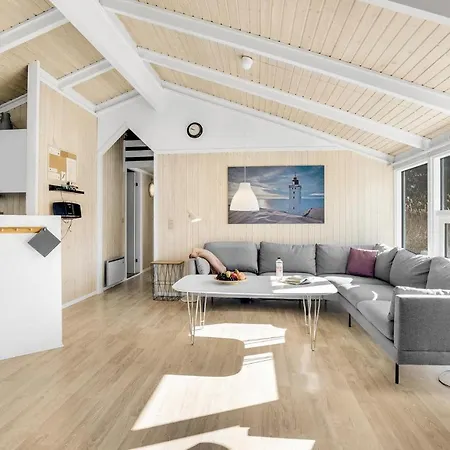 4 Bedroom Beautiful In 別荘 *