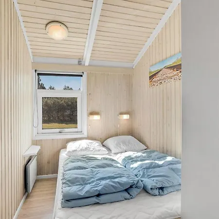 4 Bedroom Beautiful In Jerup