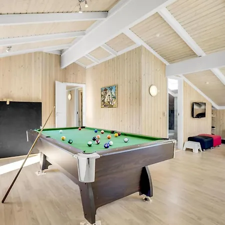 4 Bedroom Beautiful In