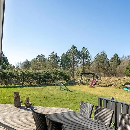 4 Bedroom Beautiful In