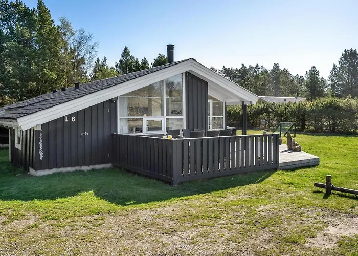 4 Bedroom Beautiful In *