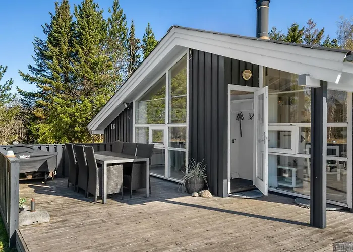بيت للعطل 4 Bedroom Beautiful In *