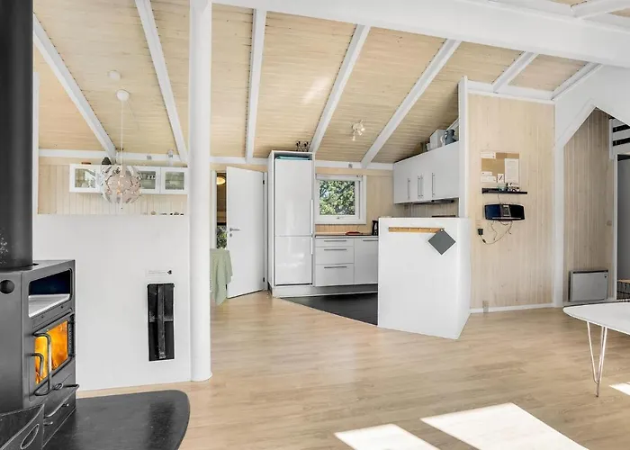 4 Bedroom Beautiful In