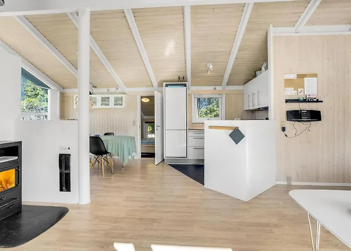 4 Bedroom Beautiful In * Jerup
